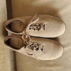EUC SAS Leather Free Time walking shoes 7 1/2 wide